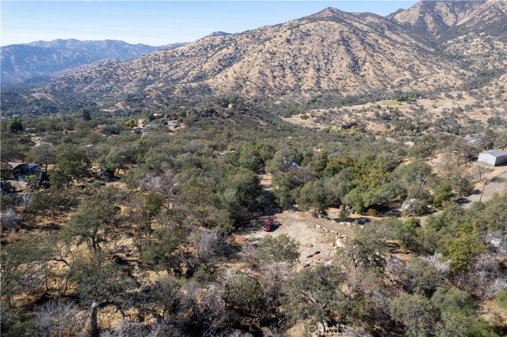 45352 HAMMOND DRIVE, Visalia, CA 93271