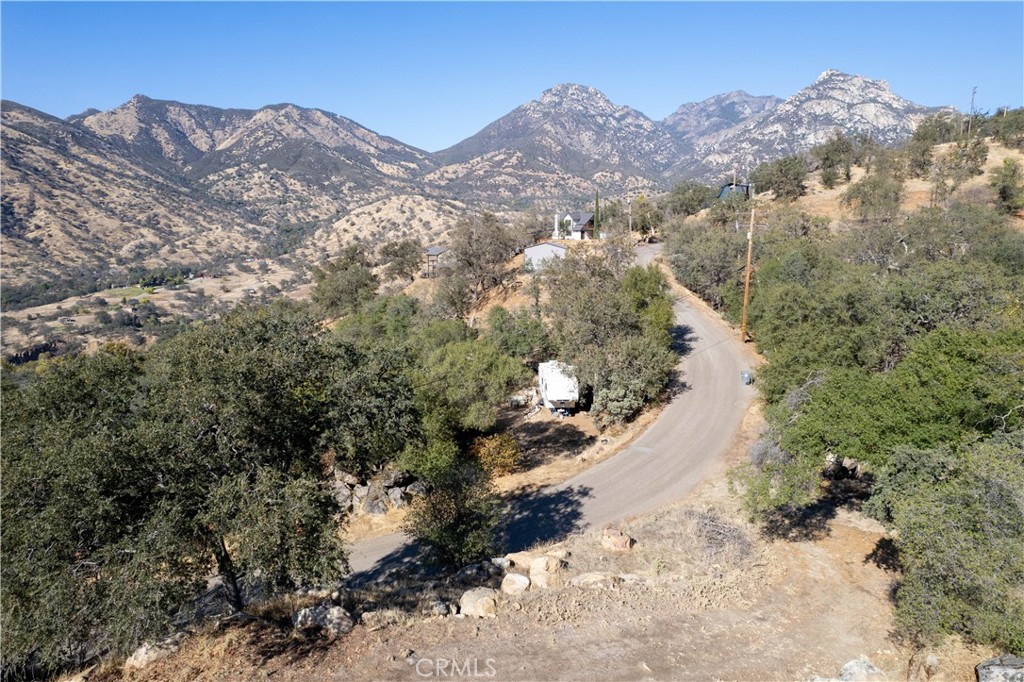 45352 HAMMOND DRIVE, Visalia, CA 93271