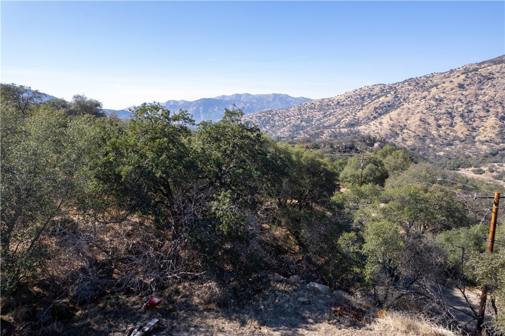 45352 HAMMOND DRIVE, Visalia, CA 93271