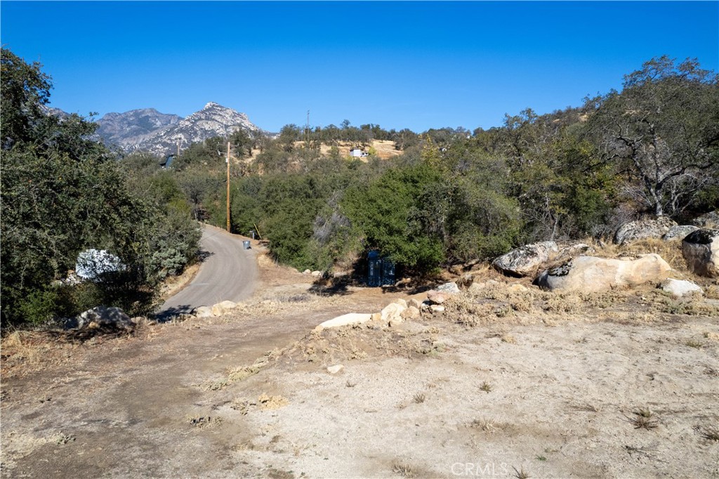 45352 HAMMOND DRIVE, Visalia, CA 93271