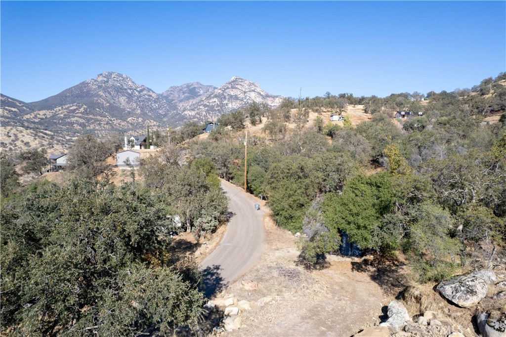 45352 HAMMOND DRIVE, Visalia, CA 93271