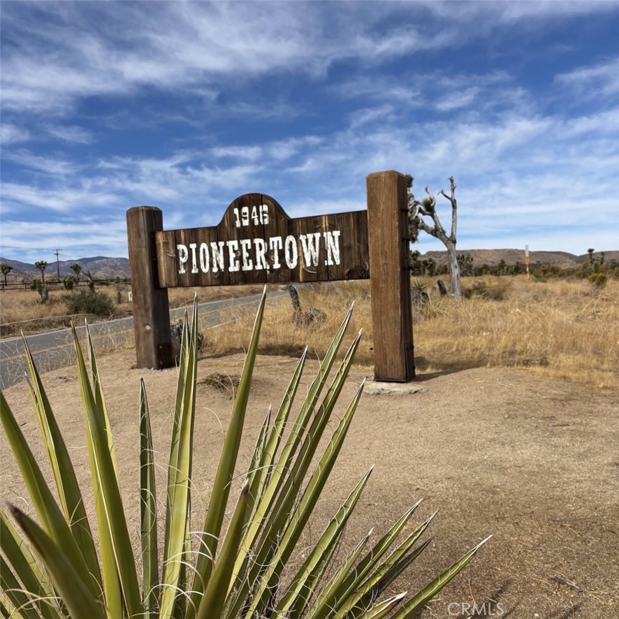 543050 Red Ryder Rd, Pioneertown, CA 92268