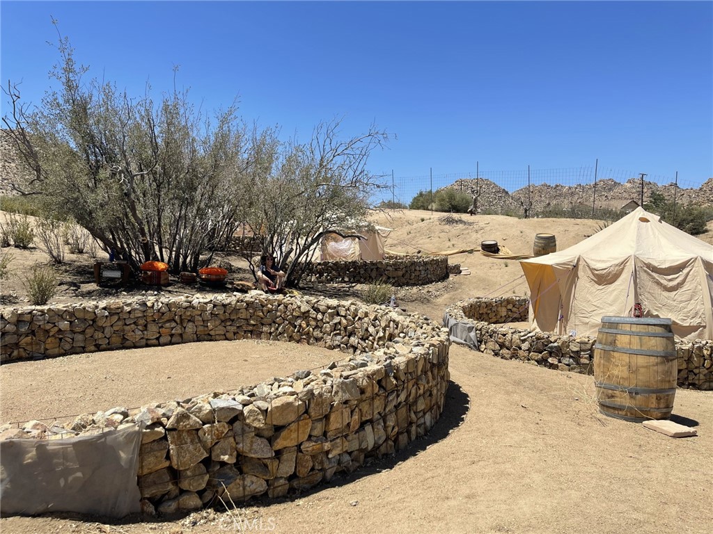543050 Red Ryder Rd, Pioneertown, CA 92268