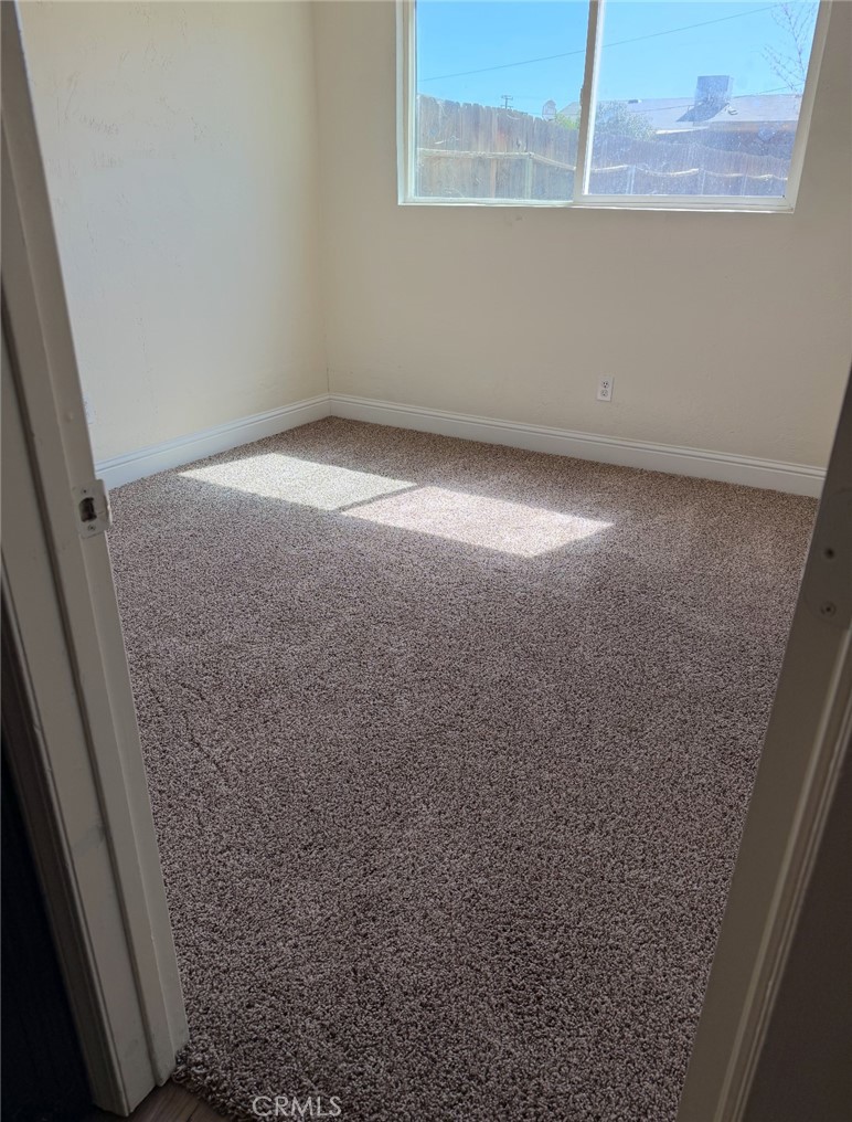 704 N Garden, Visalia, CA 93291