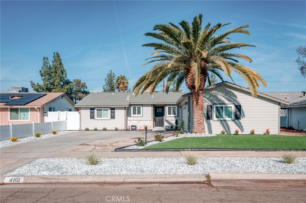 4161 E Holland, Fresno, CA 93726