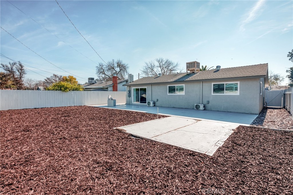 4161 E Holland, Fresno, CA 93726
