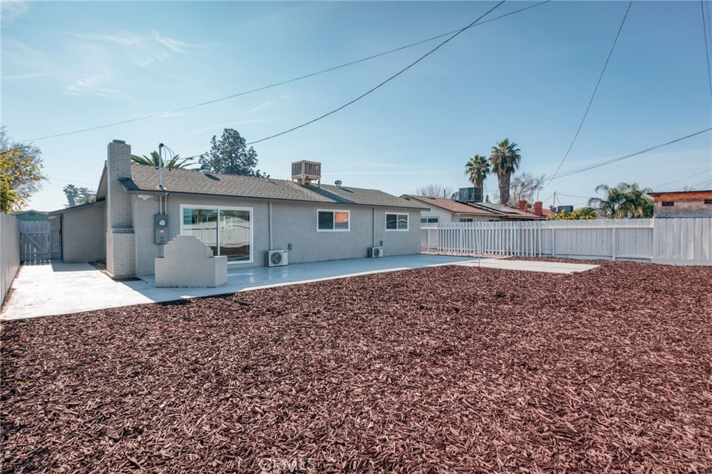 4161 E Holland, Fresno, CA 93726