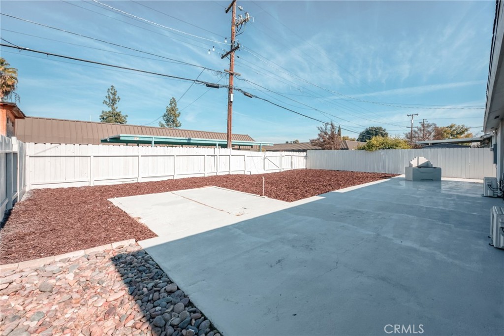 4161 E Holland, Fresno, CA 93726