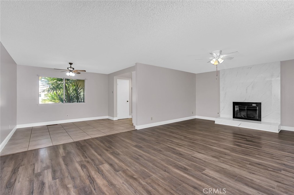 2265 E Herndon, Fresno, CA 93720