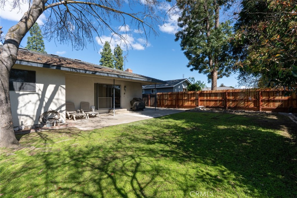 2265 E Herndon, Fresno, CA 93720