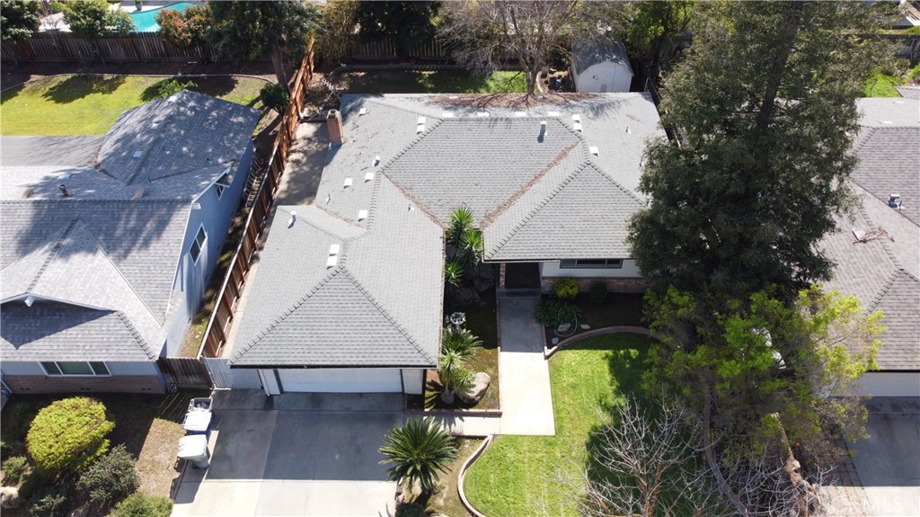 2265 E Herndon, Fresno, CA 93720