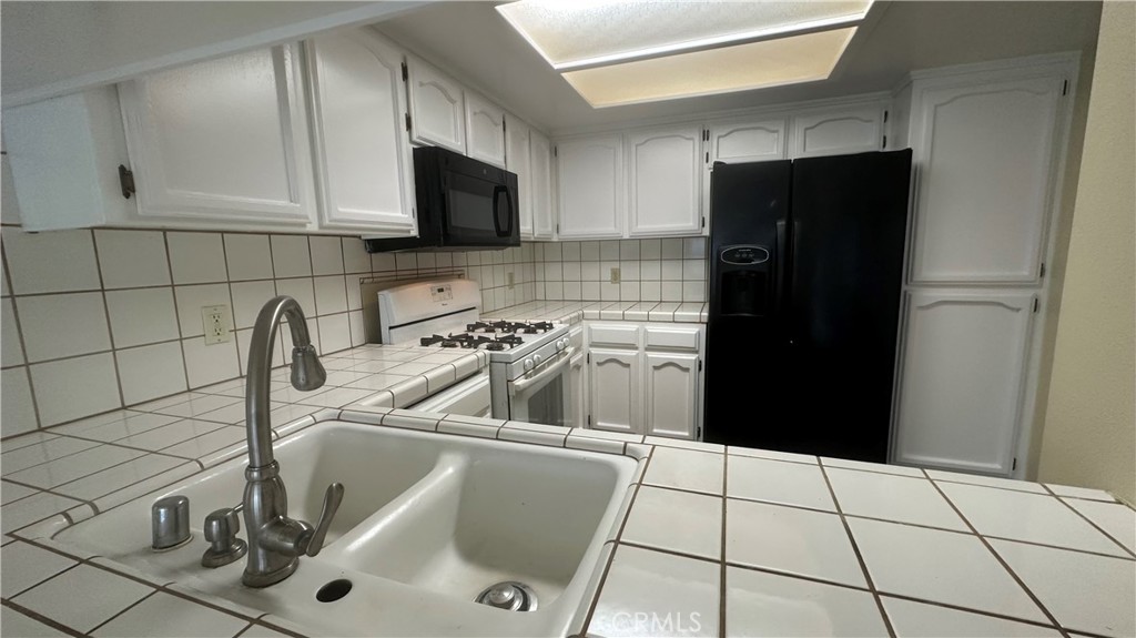 256 Via San Blas, San Luis Obispo, CA 93401