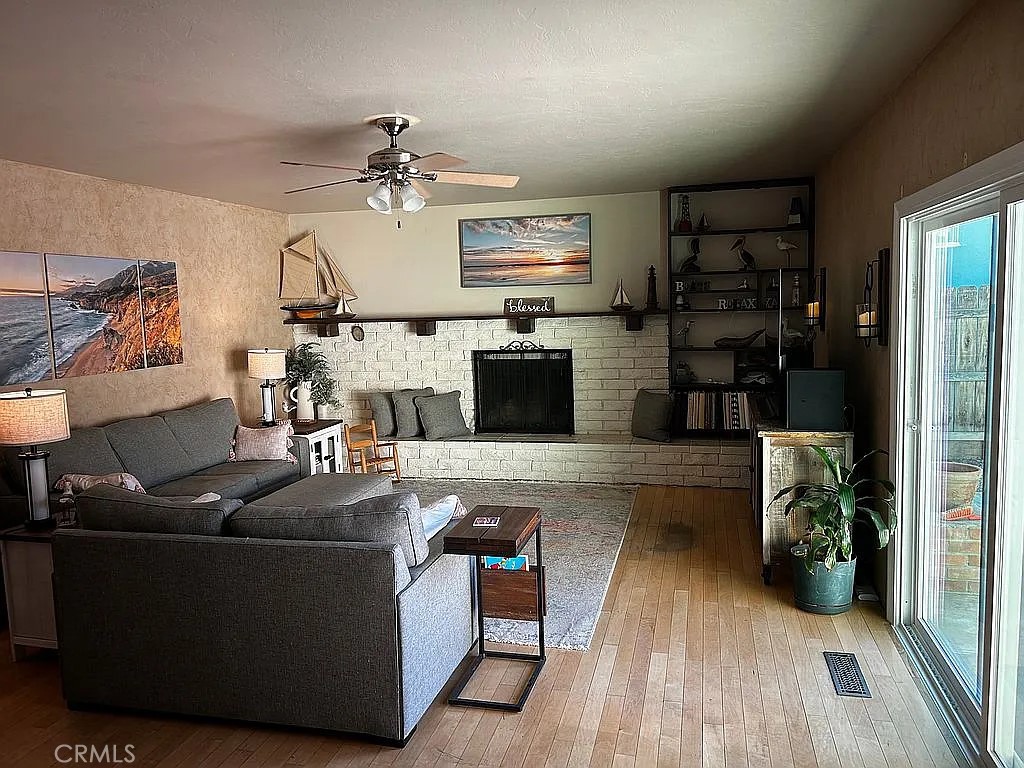 1046 W Princeton Ave, Visalia, CA 93277