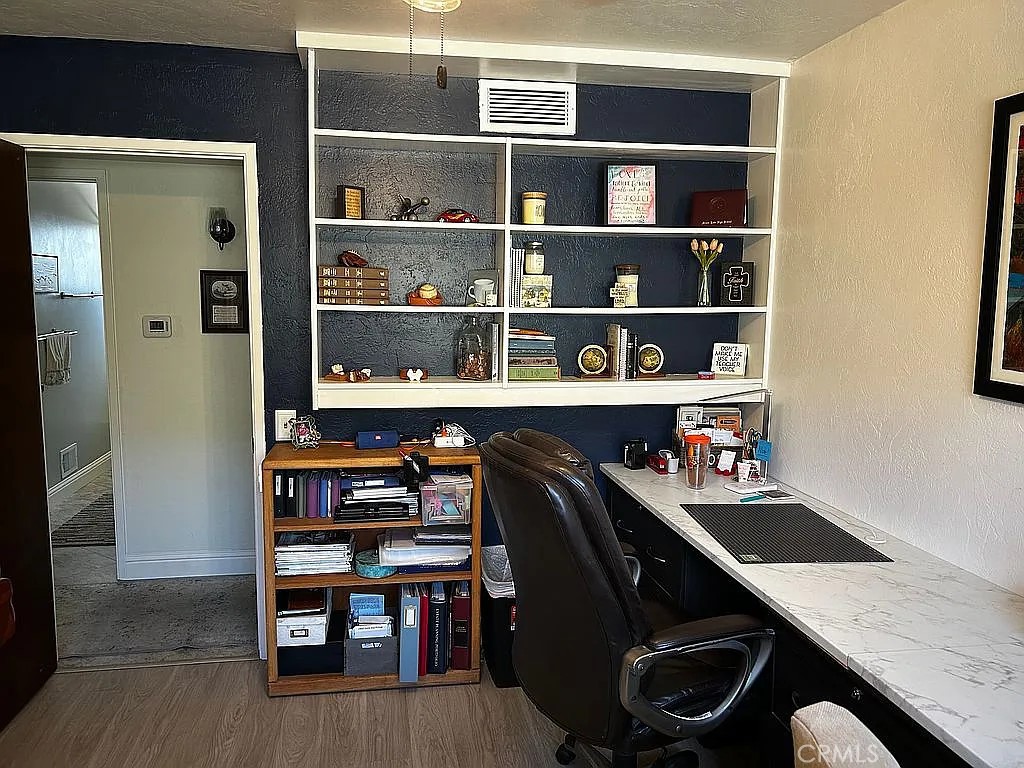 1046 W Princeton Ave, Visalia, CA 93277
