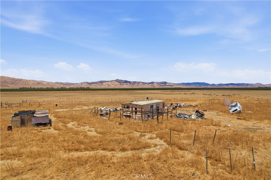 13385 Hawthorne, Lost Hills, CA 93249