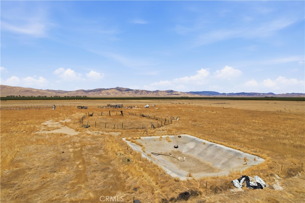 13385 Hawthorne, Lost Hills, CA 93249