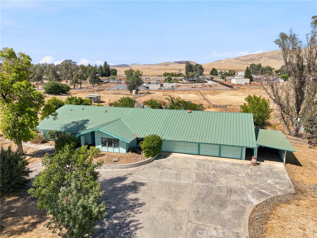 6388 E Appaloosa, Clovis, CA 93619