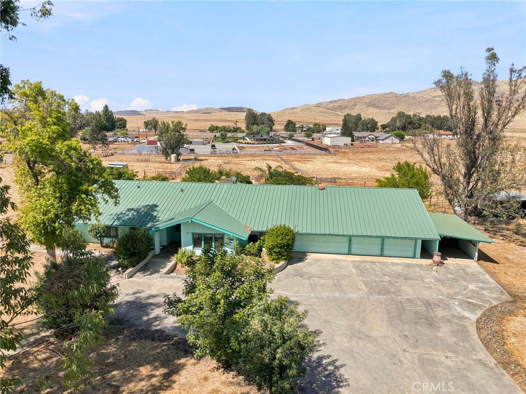 6388 E Appaloosa, Clovis, CA 93619