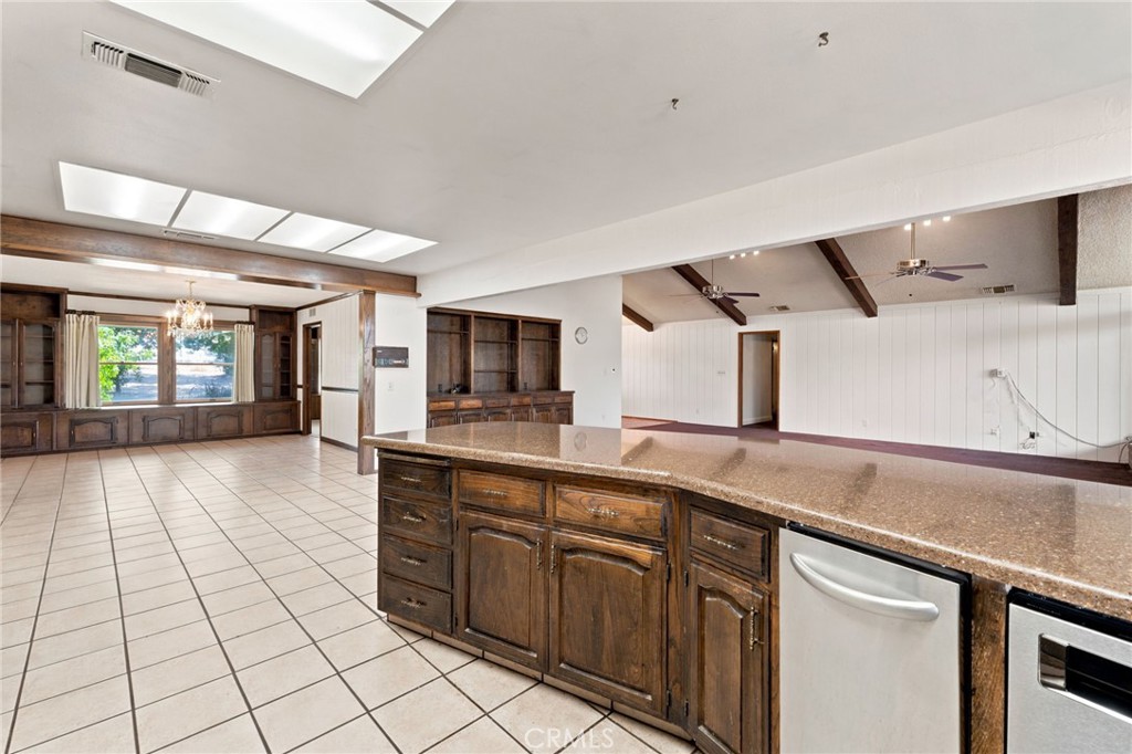 6388 E Appaloosa, Clovis, CA 93619
