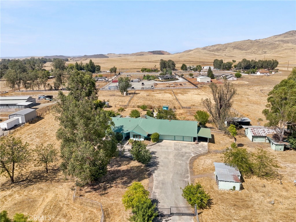 6388 E Appaloosa, Clovis, CA 93619
