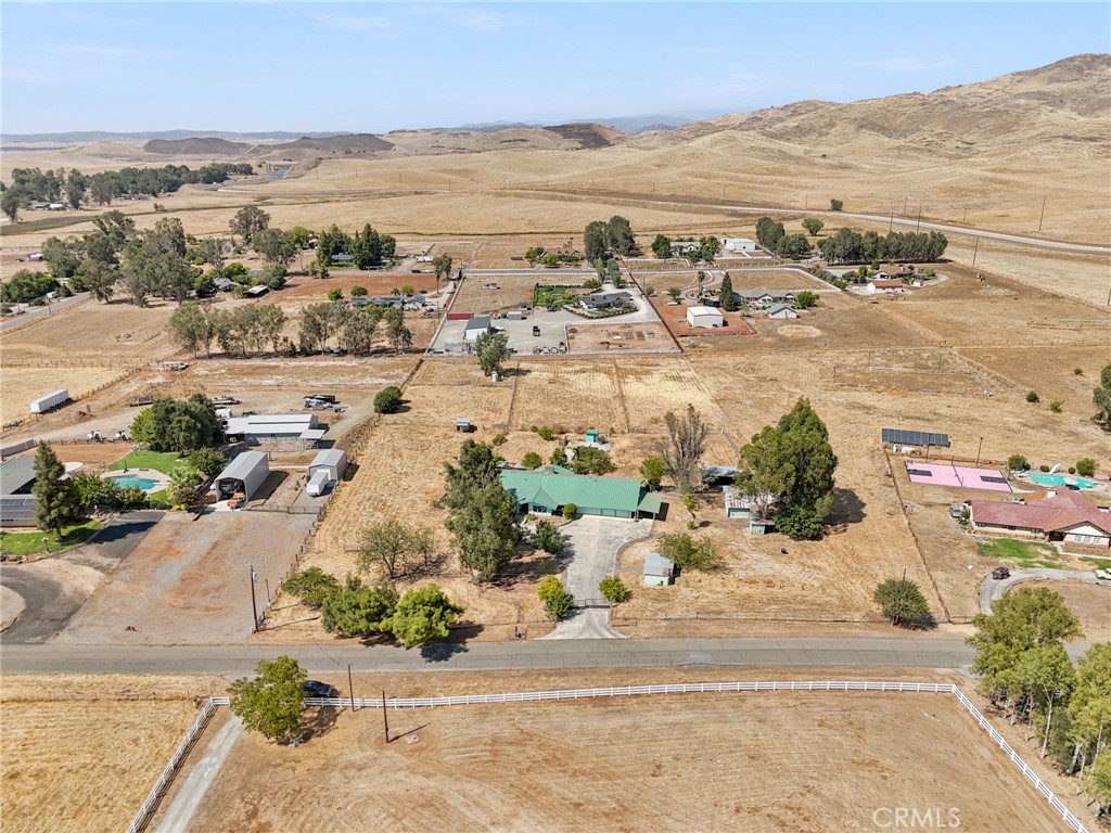 6388 E Appaloosa, Clovis, CA 93619