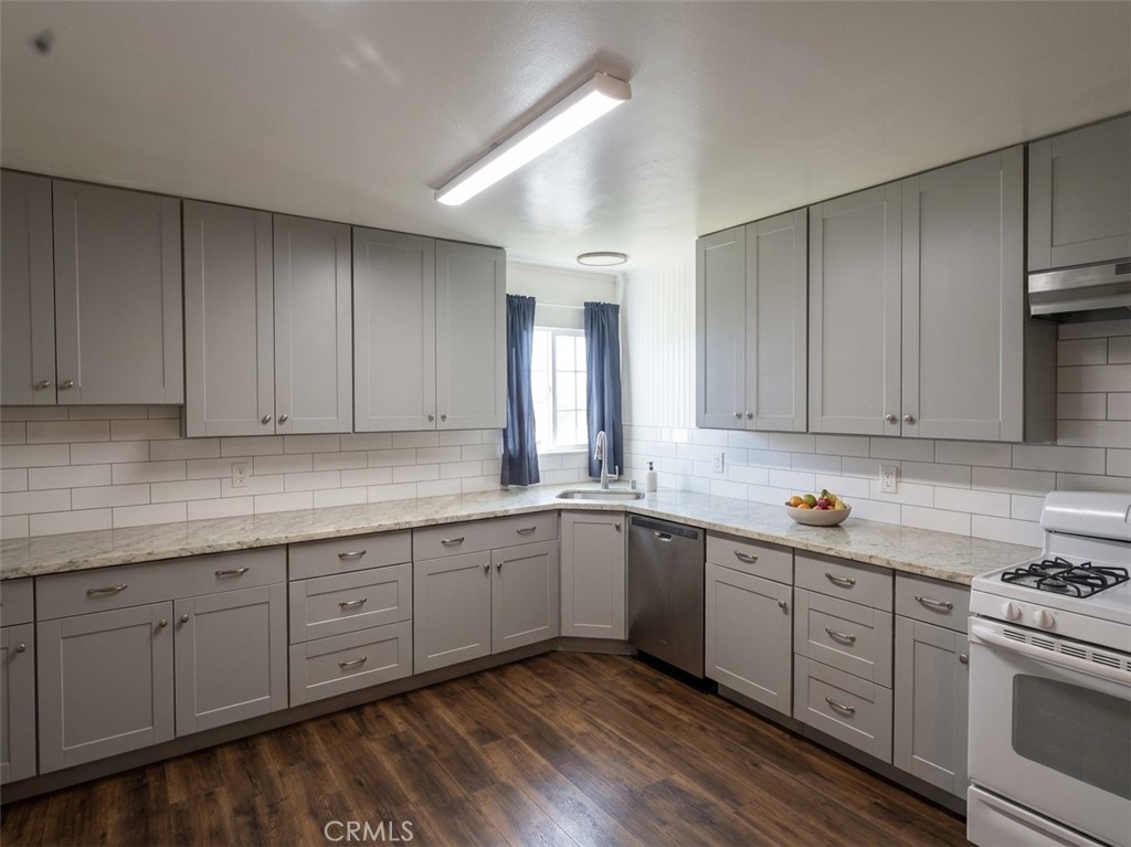 549 S Del Norte, Kerman, CA 93630