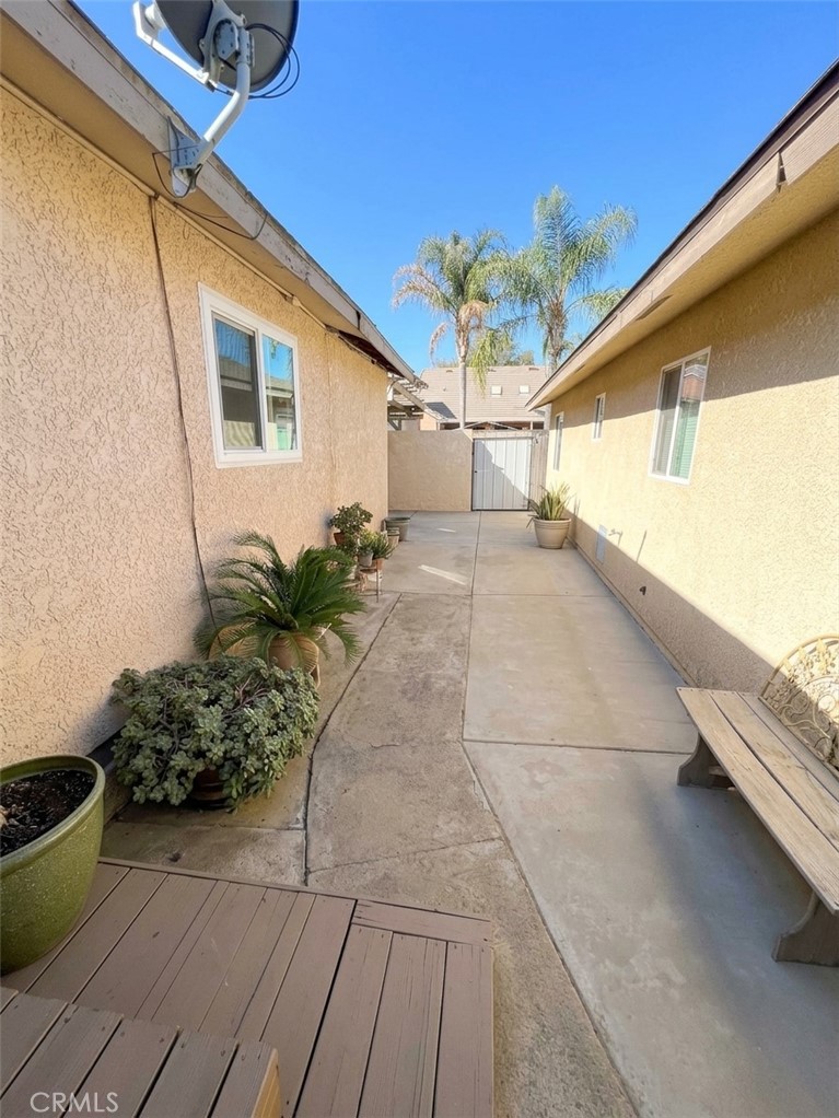 549 S Del Norte, Kerman, CA 93630