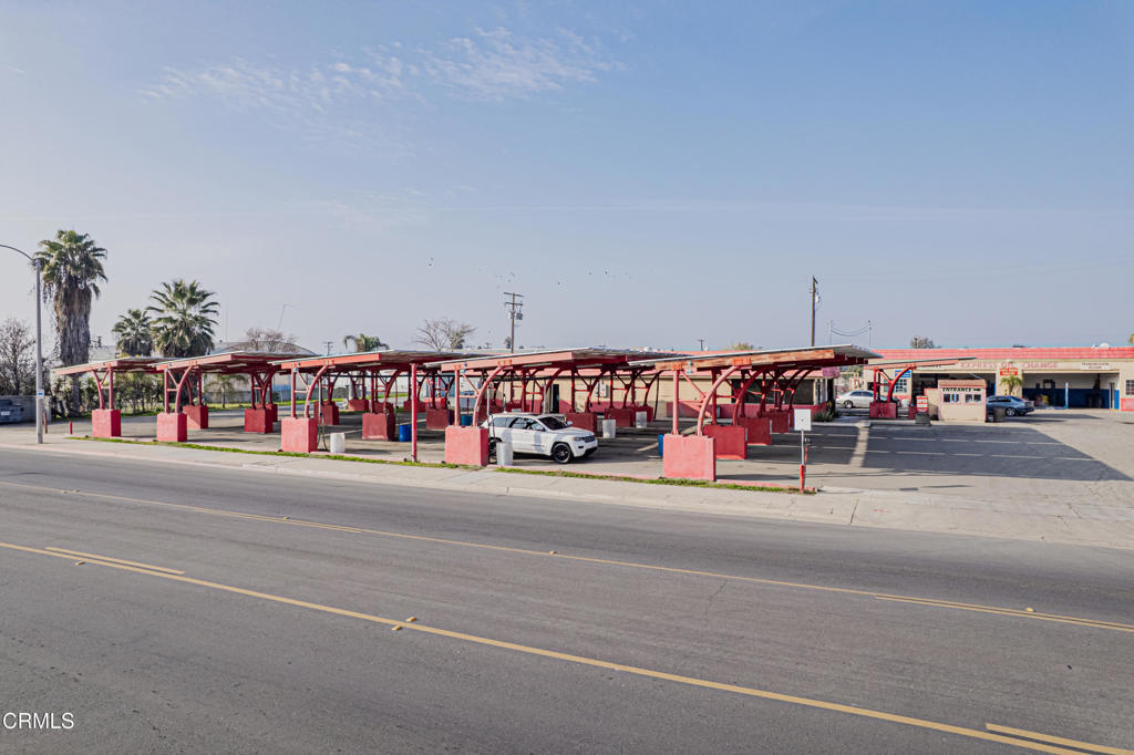 1407 High St, Delano, CA 93215