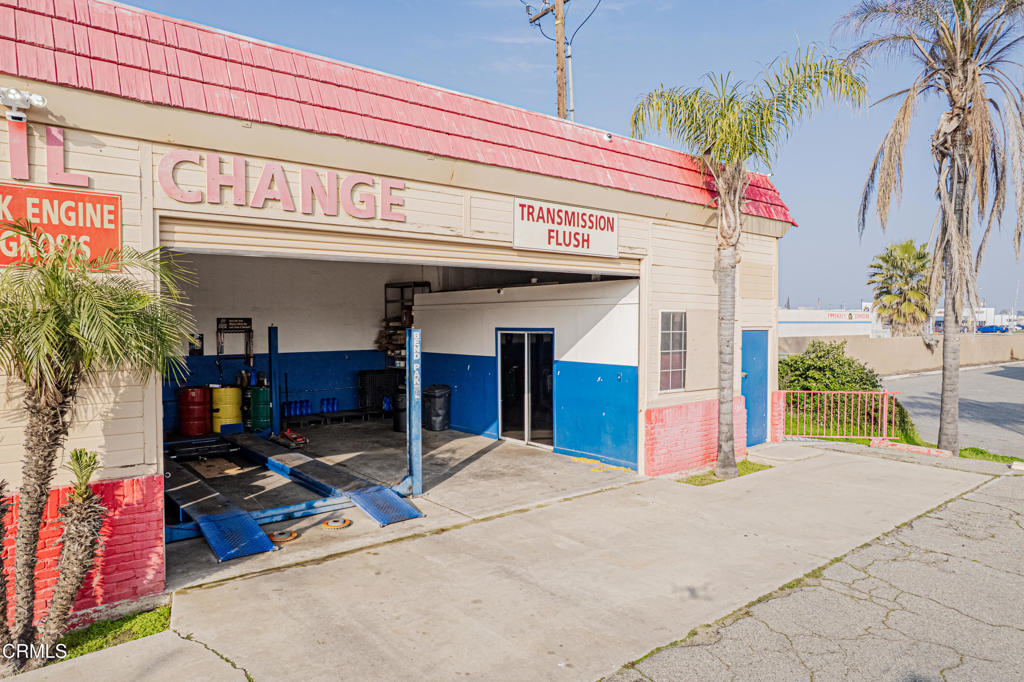 1407 High St, Delano, CA 93215