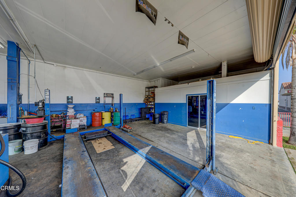 1407 High St, Delano, CA 93215