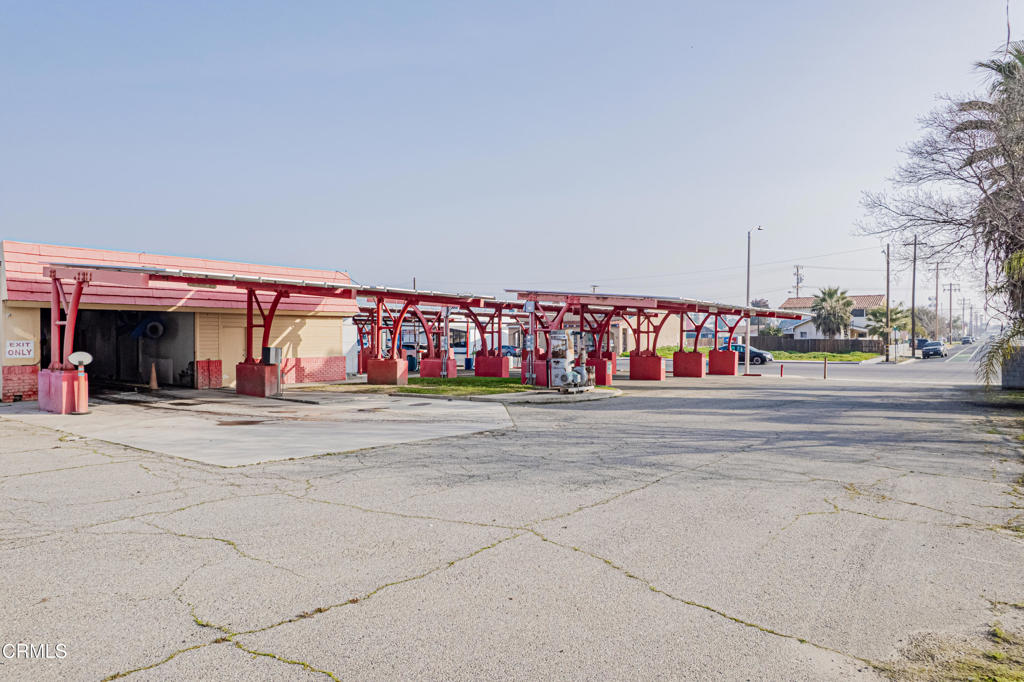 1407 High St, Delano, CA 93215