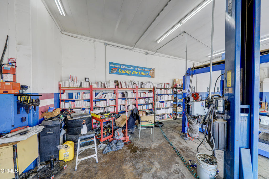 1407 High St, Delano, CA 93215