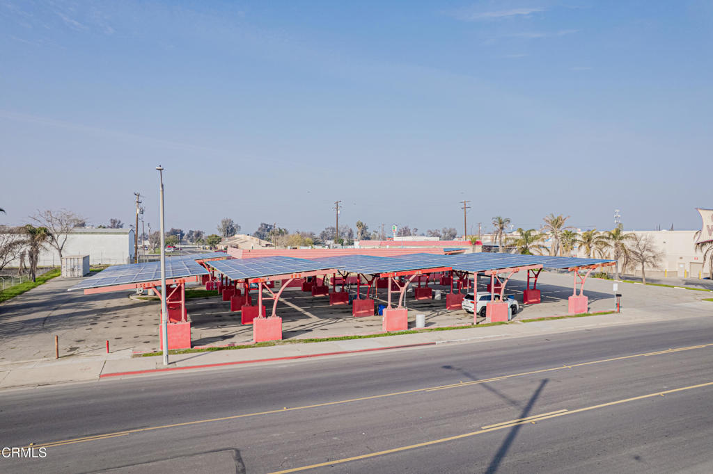 1407 High St, Delano, CA 93215