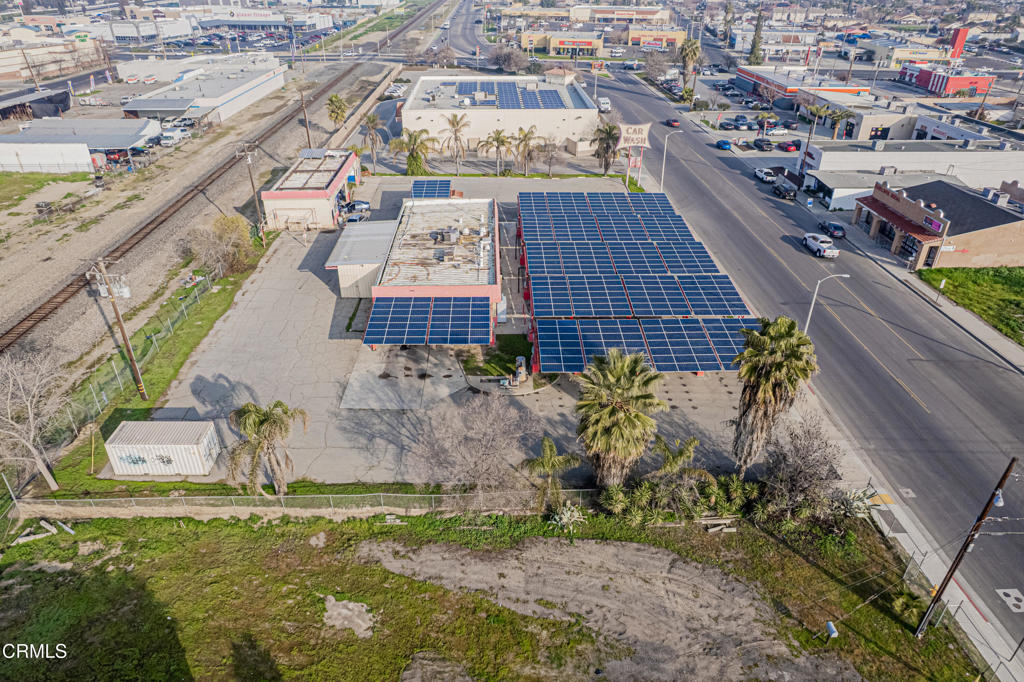 1407 High St, Delano, CA 93215