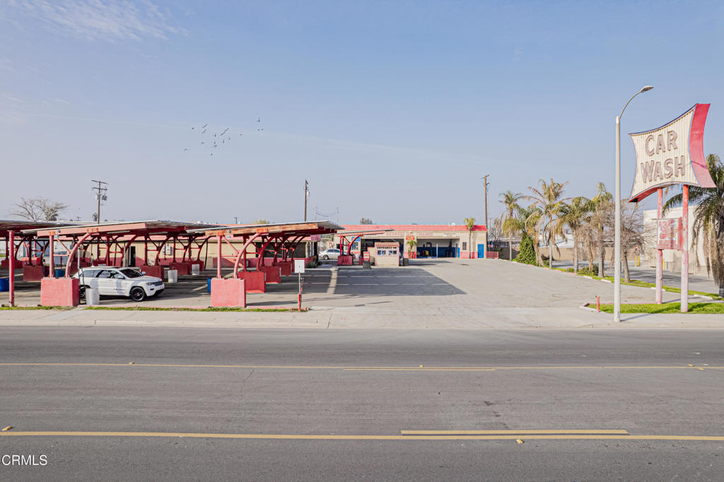 1407 High St, Delano, CA 93215