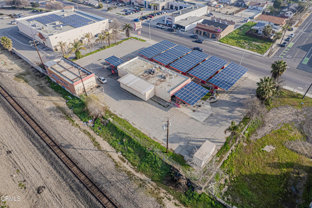 1407 High St, Delano, CA 93215