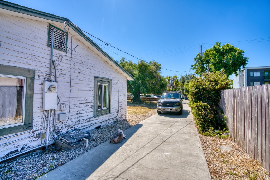 1142 Montalban St, San Luis Obispo, CA 93405