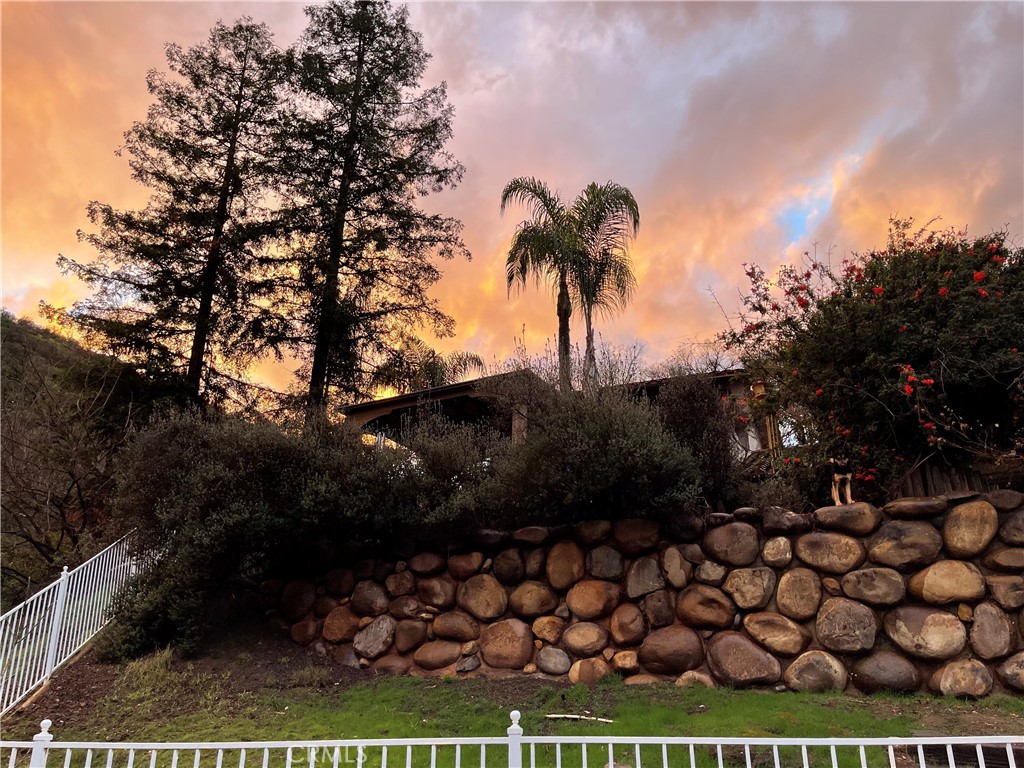 40820 Oak Ridge Dr, Three Rivers, CA 93271