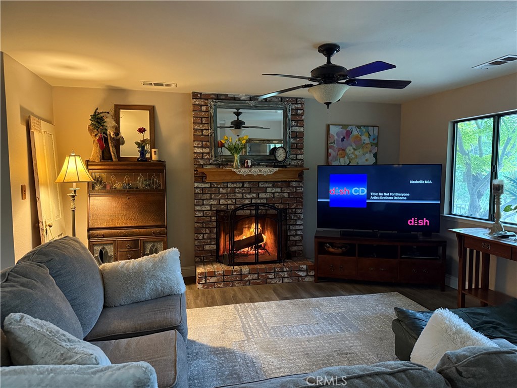 40820 Oak Ridge Dr, Three Rivers, CA 93271