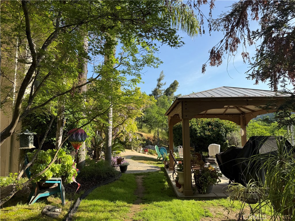 40820 Oak Ridge Dr, Three Rivers, CA 93271