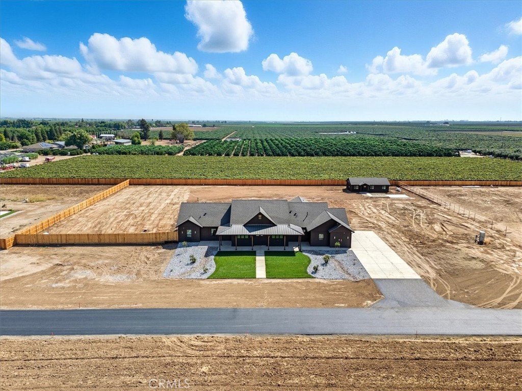 605 S Anderson A Rd, Exeter, CA 93221