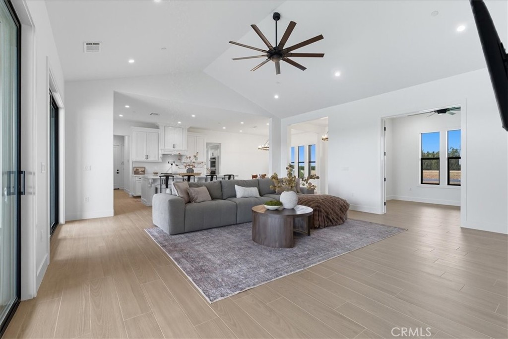 605 S Anderson A Rd, Exeter, CA 93221