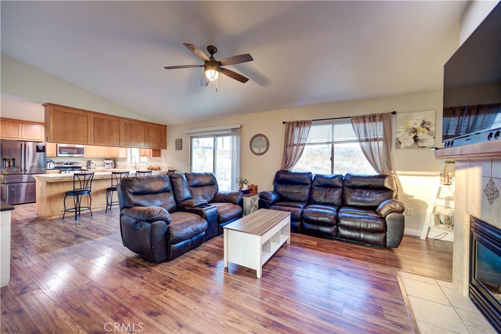 1690 Buck Way, Paso Robles, CA 93446