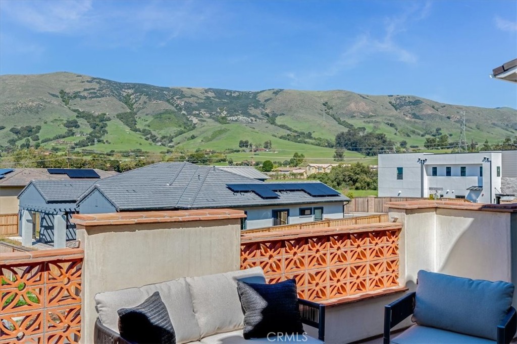 1433 Hansen Ln, San Luis Obispo, CA 93401