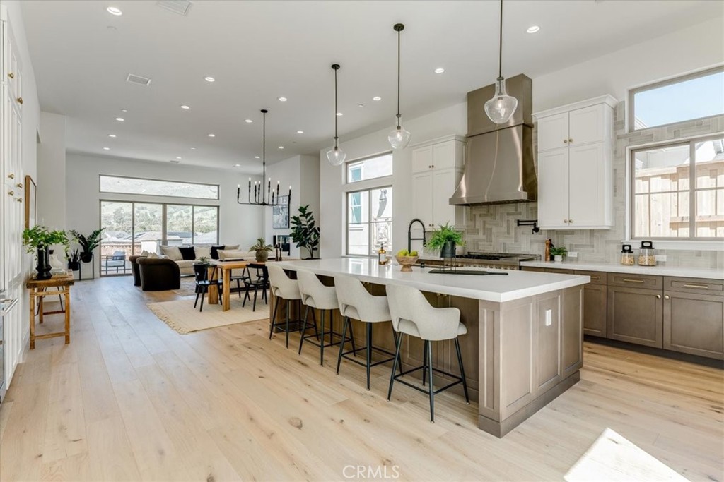 1433 Hansen Ln, San Luis Obispo, CA 93401