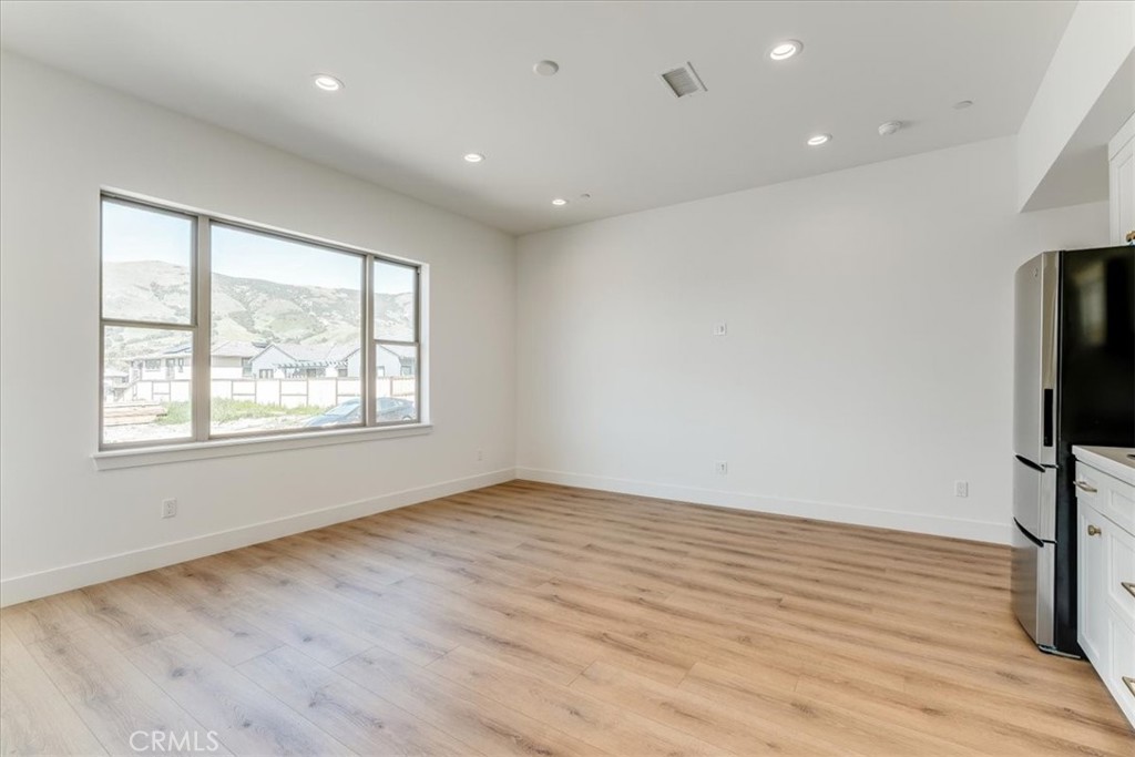 1433 Hansen Ln, San Luis Obispo, CA 93401