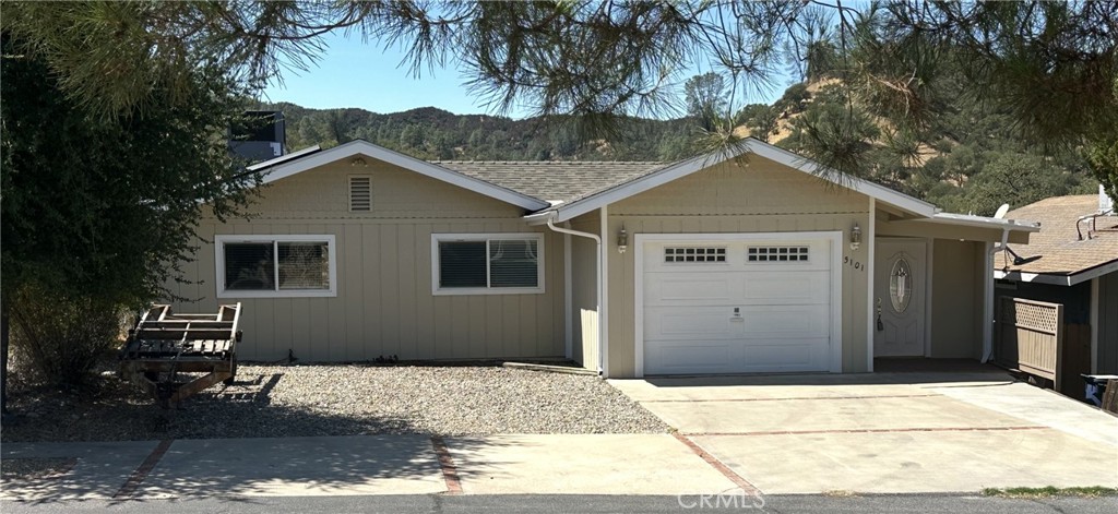 5101 Bluebird Ln, Paso Robles, CA 93446