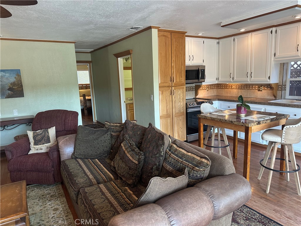 5101 Bluebird Ln, Paso Robles, CA 93446