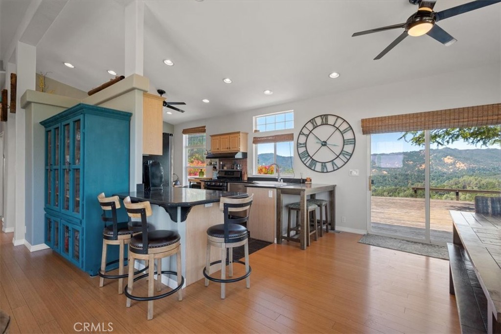 5990 Sunny Glen, Paso Robles, CA 93446