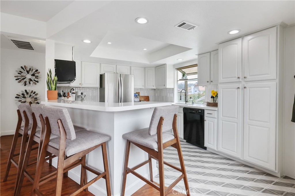 295 Plymouth St, Cambria, CA 93428